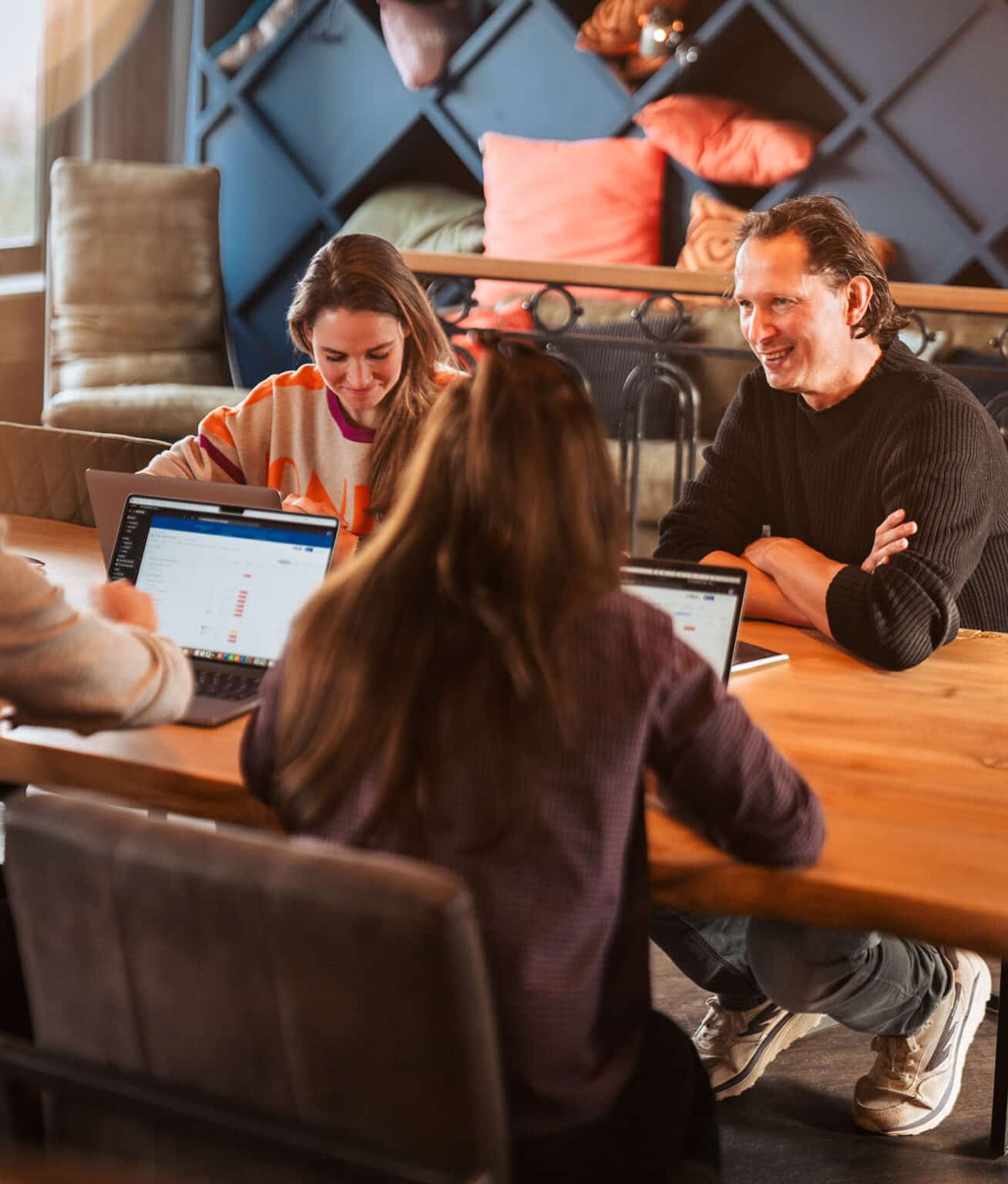 TransConnect-about-our-team-1308x1536